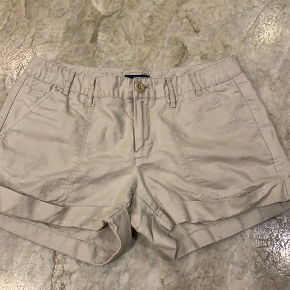 Gap shorts- linen/cotton blend -size 4 - Picture 3 of 8